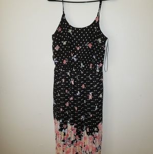 Elle black floral dress.